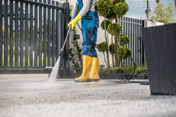 Best Sidewalk Pressure Washing  in Hialeah, FL