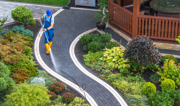 Best Deck Cleaning Services  in Hialeah, FL